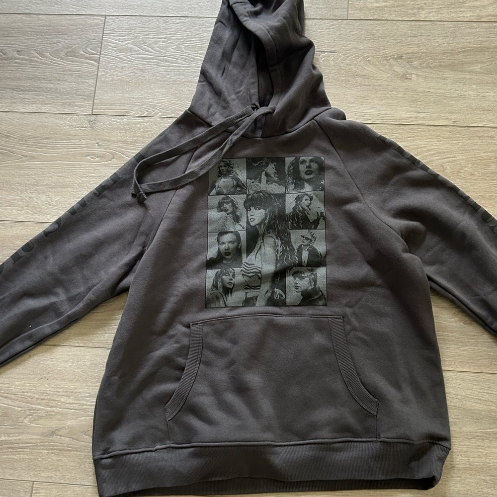 NEW Taylor Swift Eras Tour Black Hoodies Official Merch Still In Package